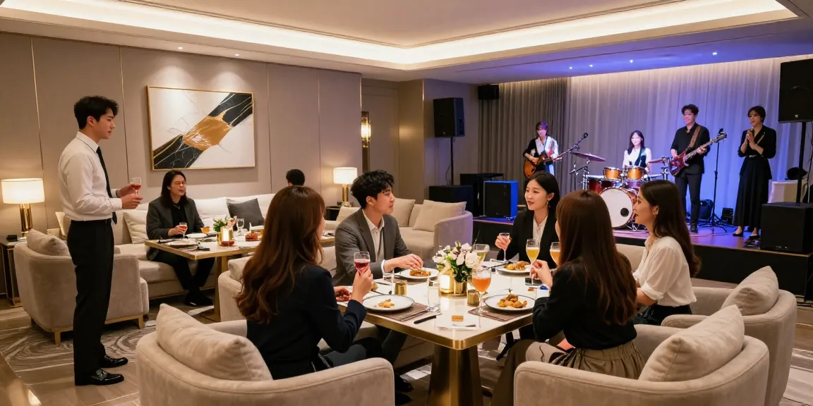 강남 구구단의 고급스러운 룸살롱 환경에서 손님들이 즐거운 시간을 보내는 모습